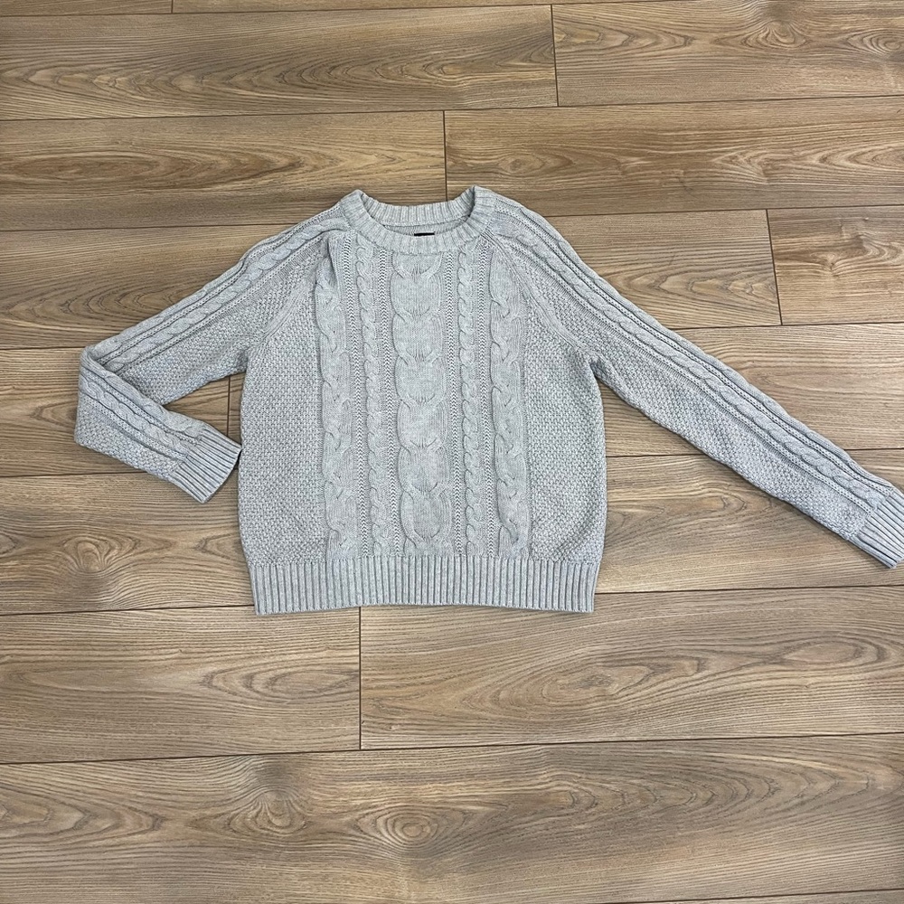 Gap Gray Cable Knit Sweater